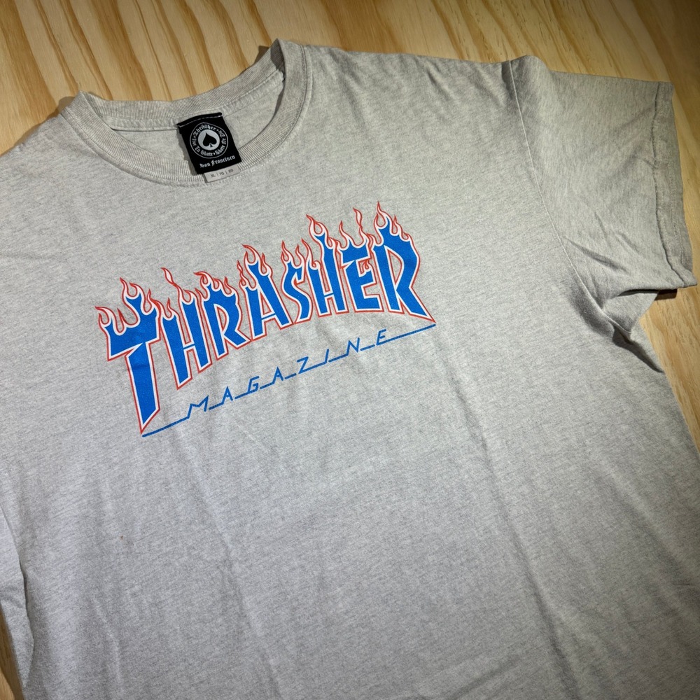 Thrasher Men's Patriot Flame Logo Grey Graphic Skate Magazine T-Shirt Size XL